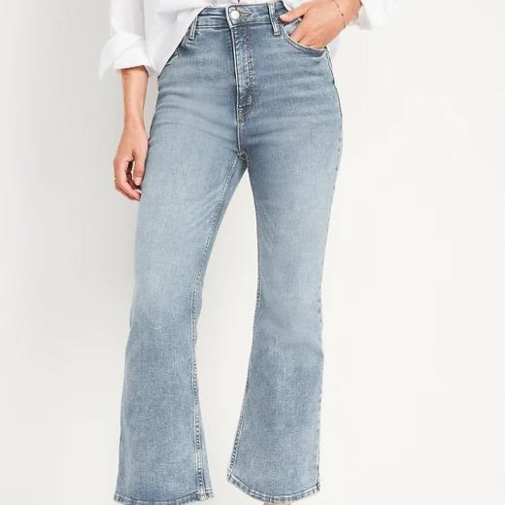 Old Navy Higher High-Waisted Cropped Flare Jeans for Women New - Picture 1 of 10